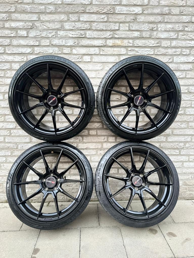 Motec 19inch 5x112 velgen met banden, Ophalen