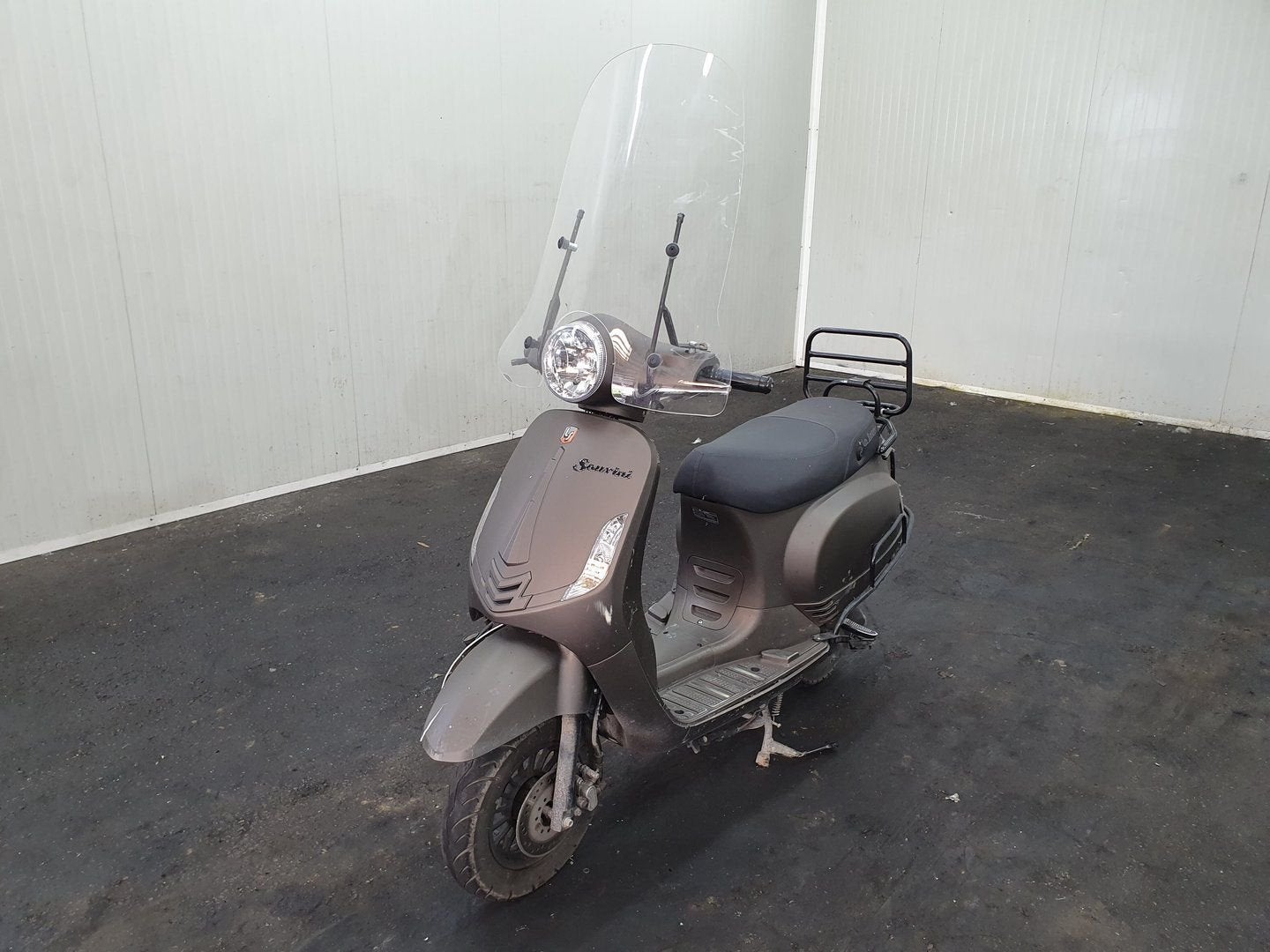 Scooter La Souris 2020 voor sloop voorschade  frame met numm, -, -, Enlèvement, Utilisé