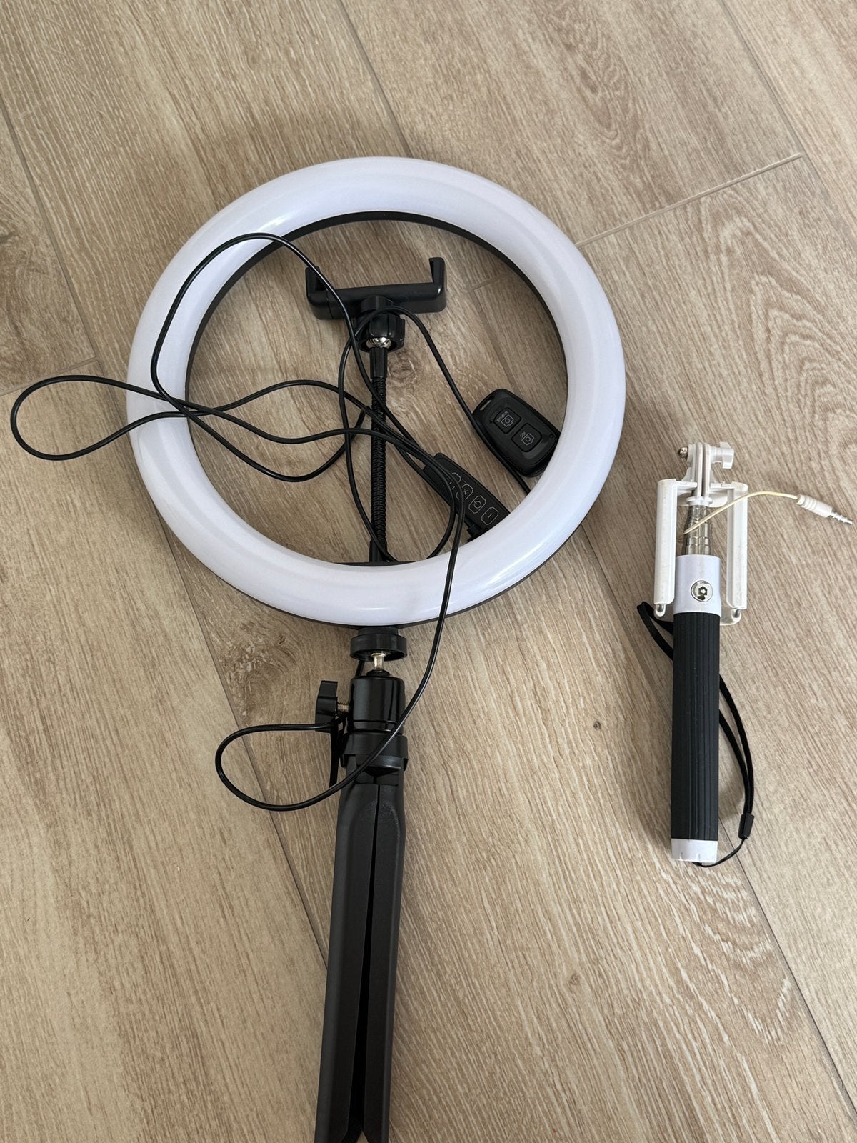 Ringlicht met statief en selfiestick, Hobby en Vrije tijd, Ophalen, Gebruikt