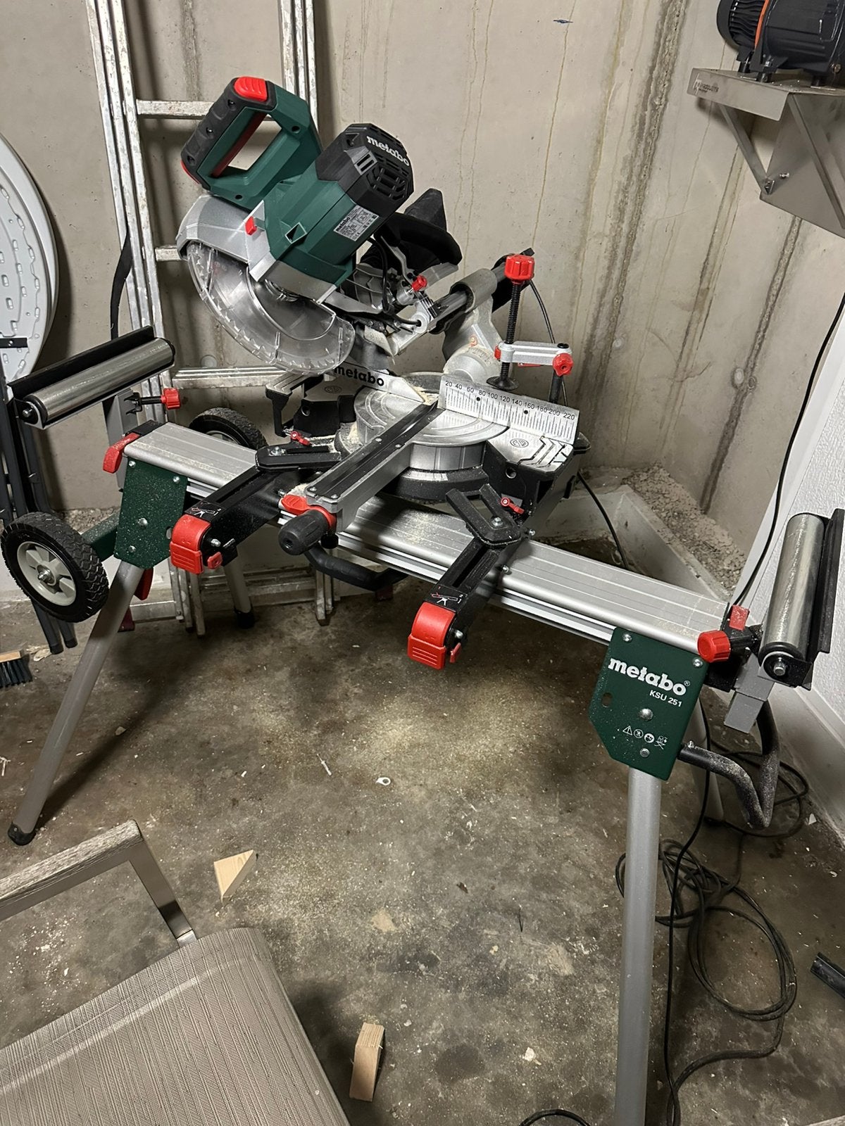 Afkortzaag met geleider, Doe-het-zelf en Bouw, Gereedschap | Zaagmachines, Ophalen, Zo goed als nieuw, Afkortzaag