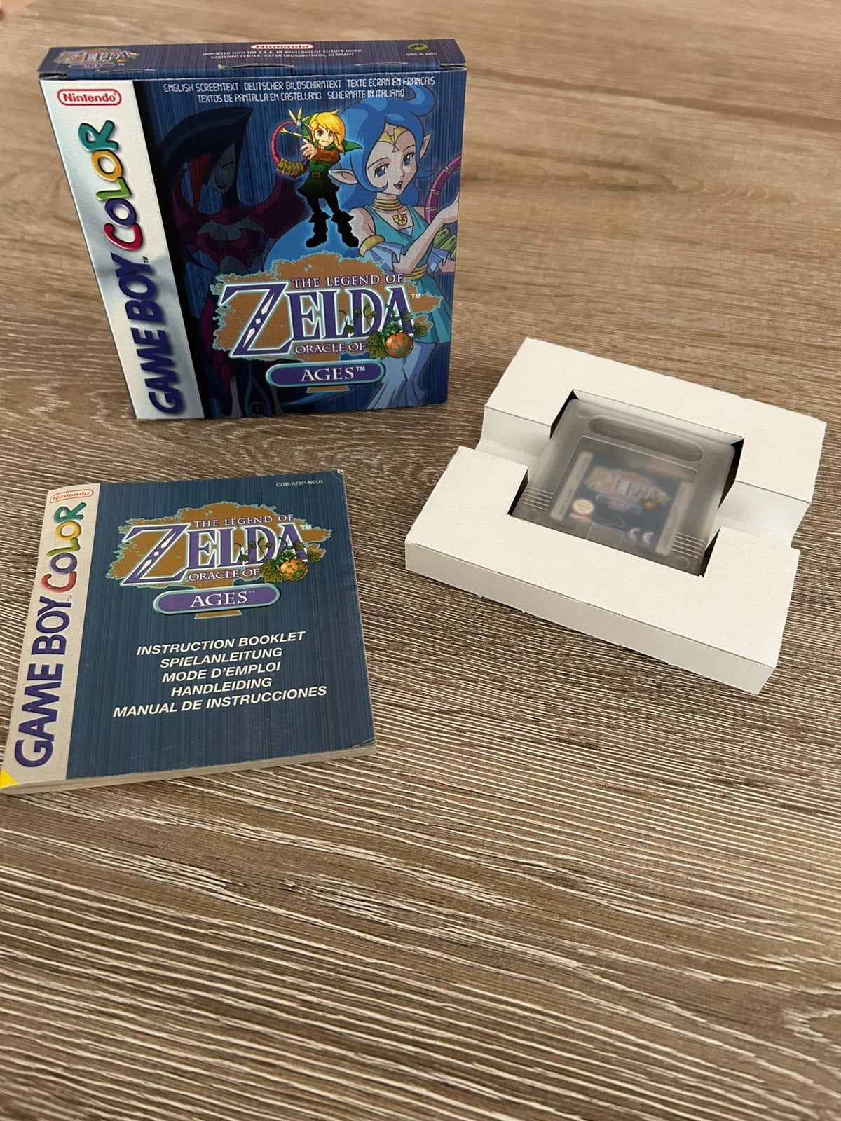 Gameboy color zelda oracle of ages, Games en Spelcomputers, Ophalen, Zo goed als nieuw