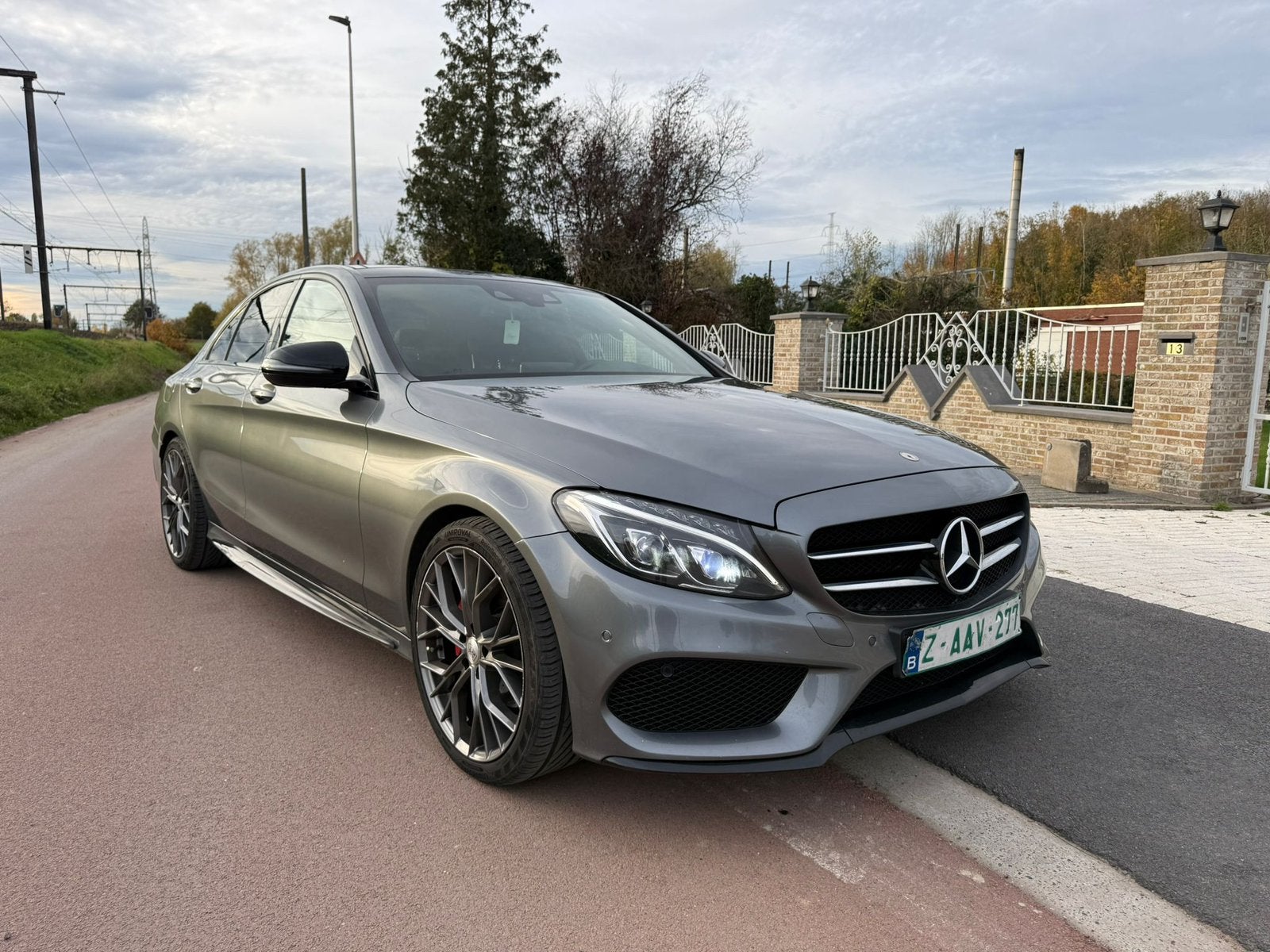 C200 PACK AMG KIT BRABUS 2018 BENZIN FULL  0032471654764, Autos, Argent ou Gris, Achat, Euro 6, Entreprise