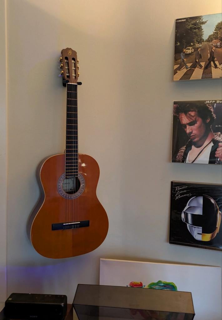 guitare classique Gomez, Musique & Instruments, Enlèvement