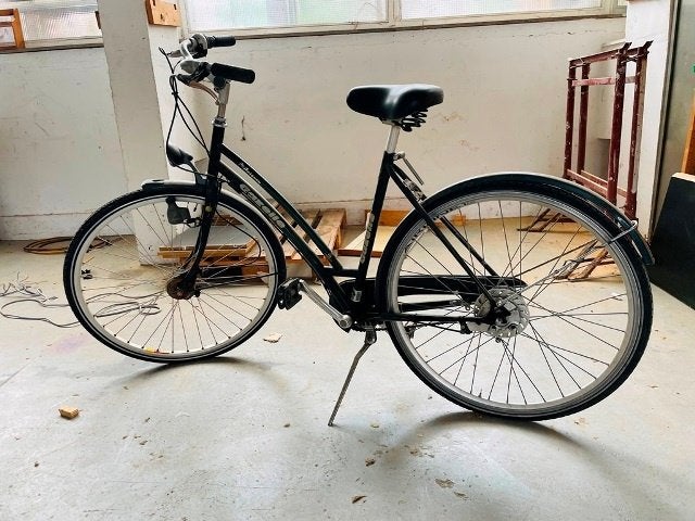 Vélo dame Gazelle @ OXFAM Solidarité, Vélos & Vélomoteurs, Vélos | Femmes | Vélos pour femme, Utilisé, Gazelle, Vitesses, Enlèvement