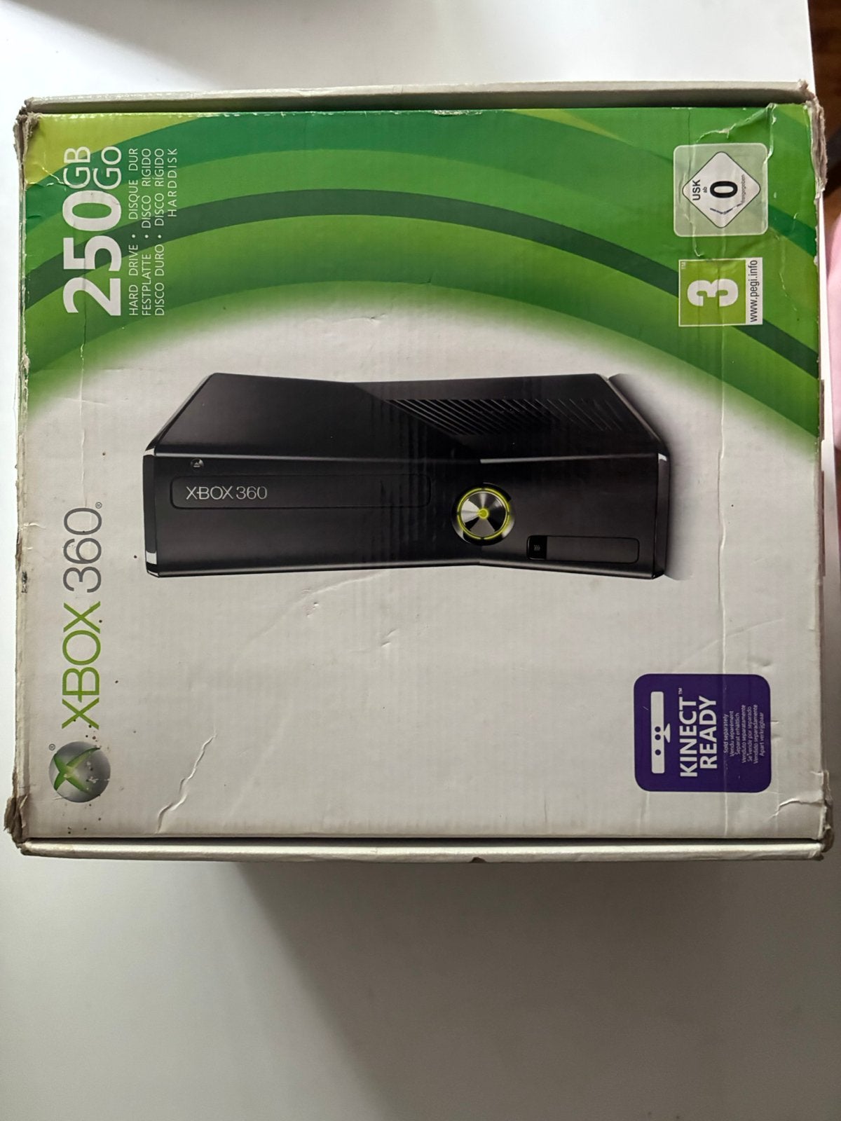Xbox 360 S 250GB met Kinect en controller, Audio, Tv en Foto, Schotelantennes, Ophalen of Verzenden, Zo goed als nieuw