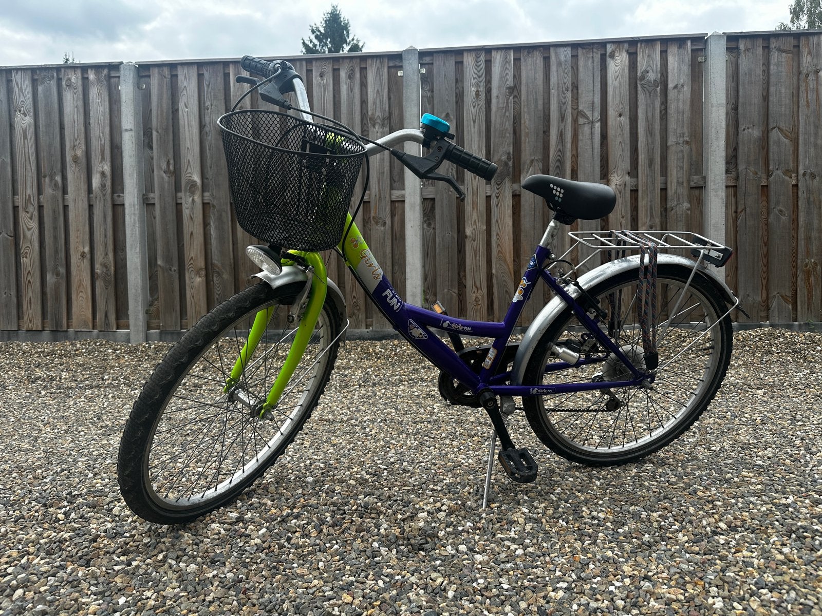 24 inch meisjes fietsje, Ophalen, Zo goed als nieuw, 24 inch