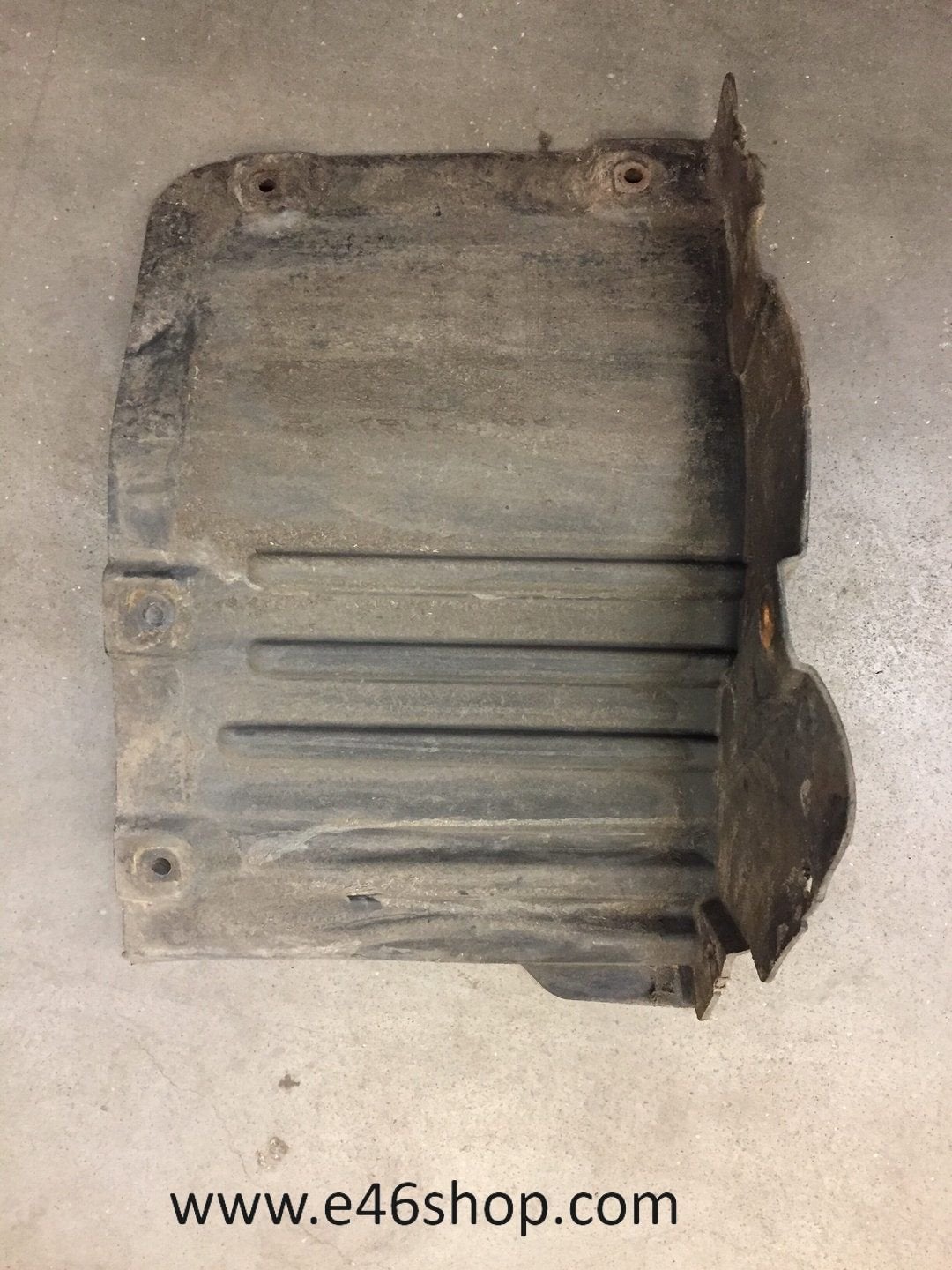 Wielkuip binnenspatbord rechts voor onder BMW E60 E61, Gebruikt, -, -, Ophalen of Verzenden