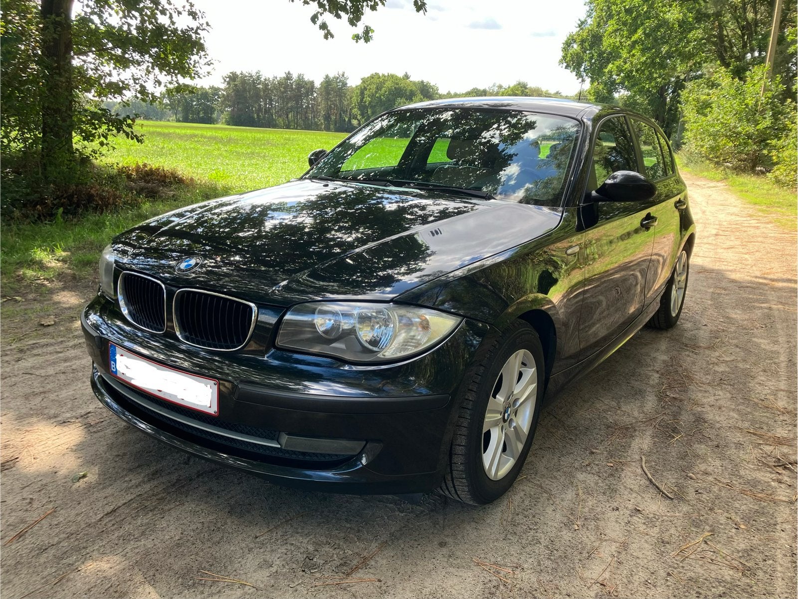 Bmw 1 reeks e87 118d met trekhaak, Euro 5, Beige, 4 cilinders, Zwart