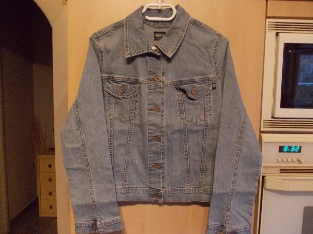 Jeansvest GARCIA.   maat 38-40 of Medium., Kleding | Dames, Maat 38/40 (M), Blauw, Ophalen of Verzenden, Zo goed als nieuw