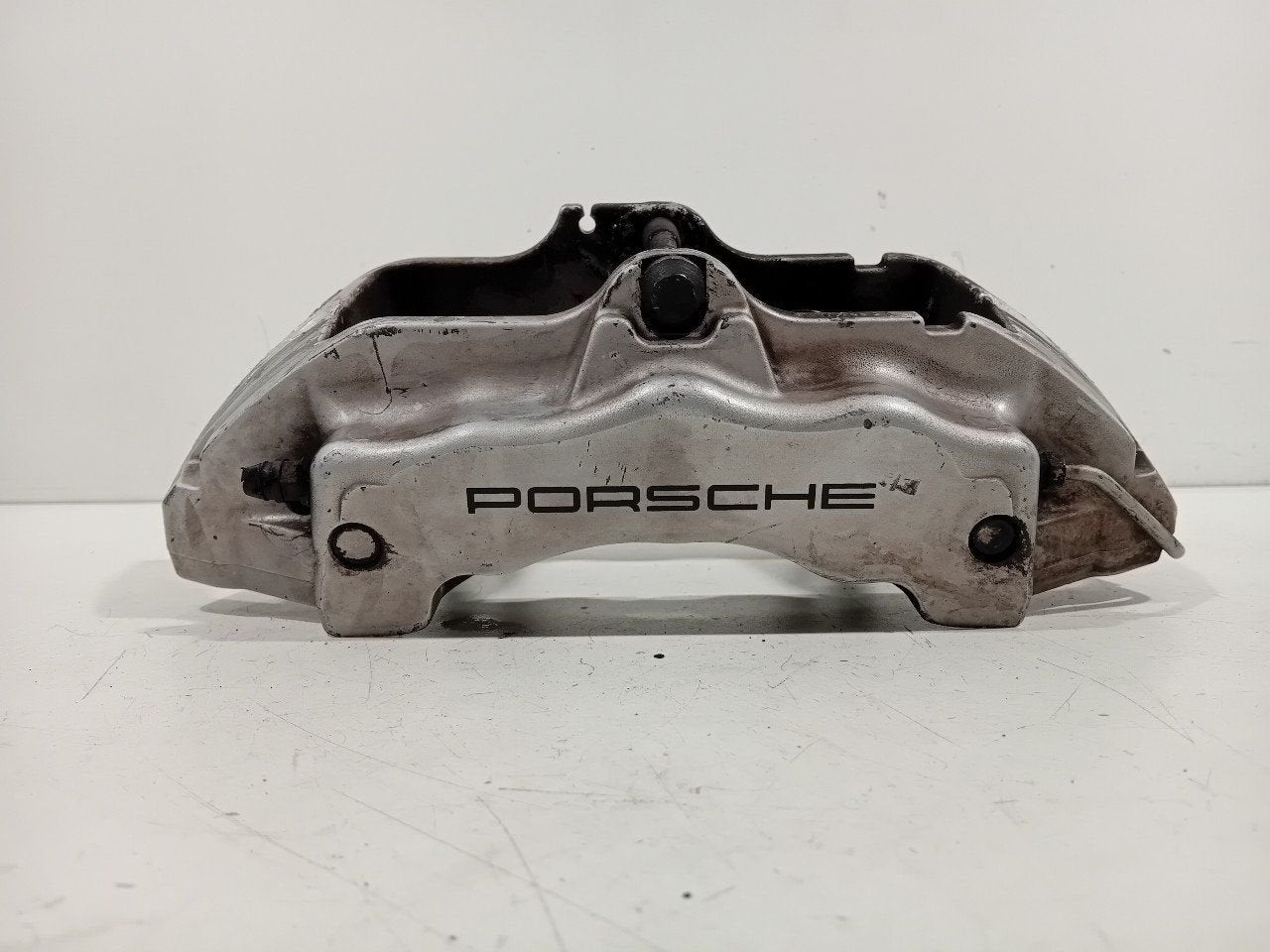 Remklauw rechts voor Porsche Cayenne, Auto-onderdelen, Onderdelen@venauto.nl, Van der Ven Autorecycling B.V., Gebruikt, Ettenseweg 76, 4706 PB Roosendaal, The Netherlands