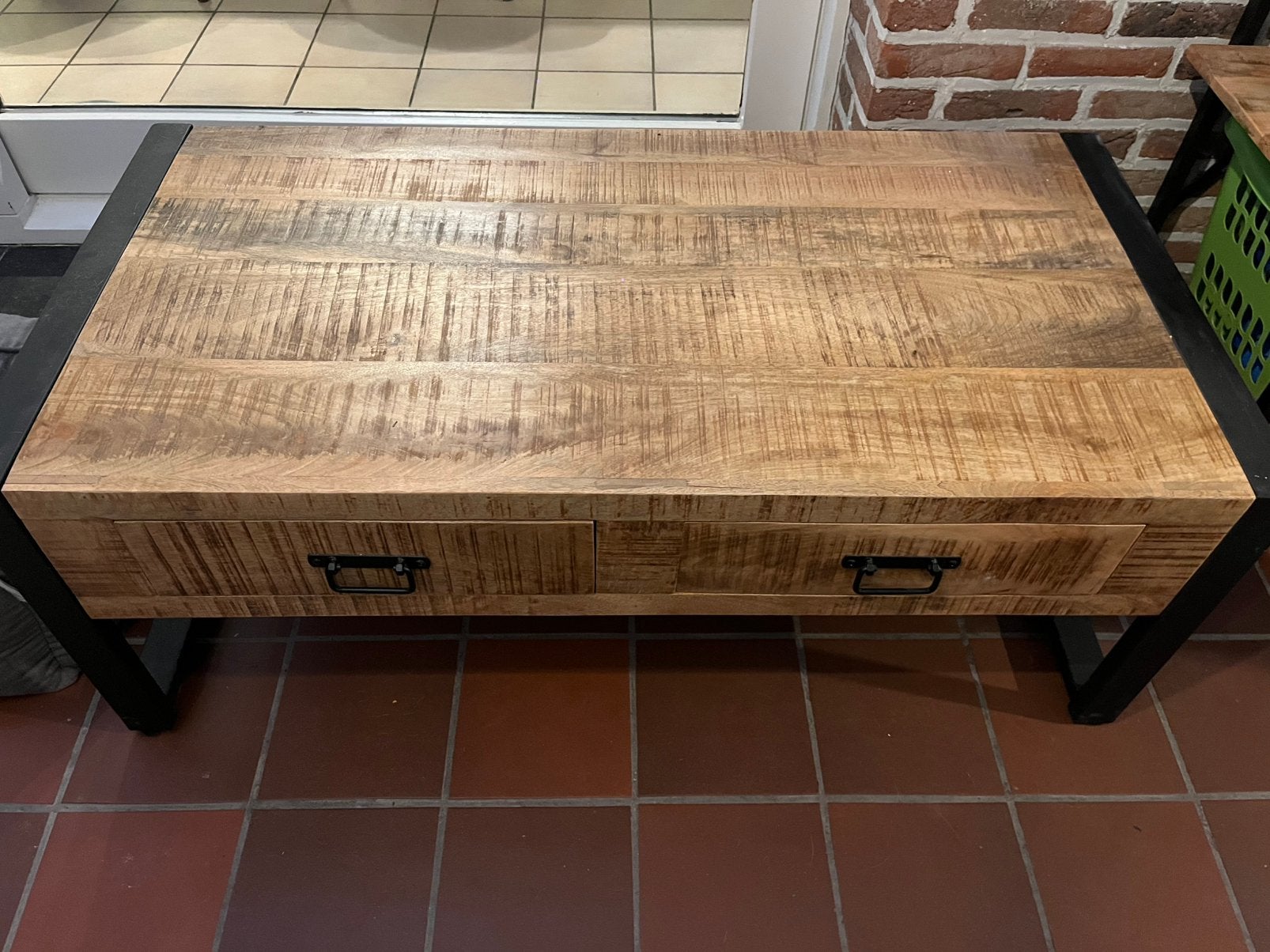 Salontafel mangohout, Ophalen, Zo goed als nieuw, Metaal