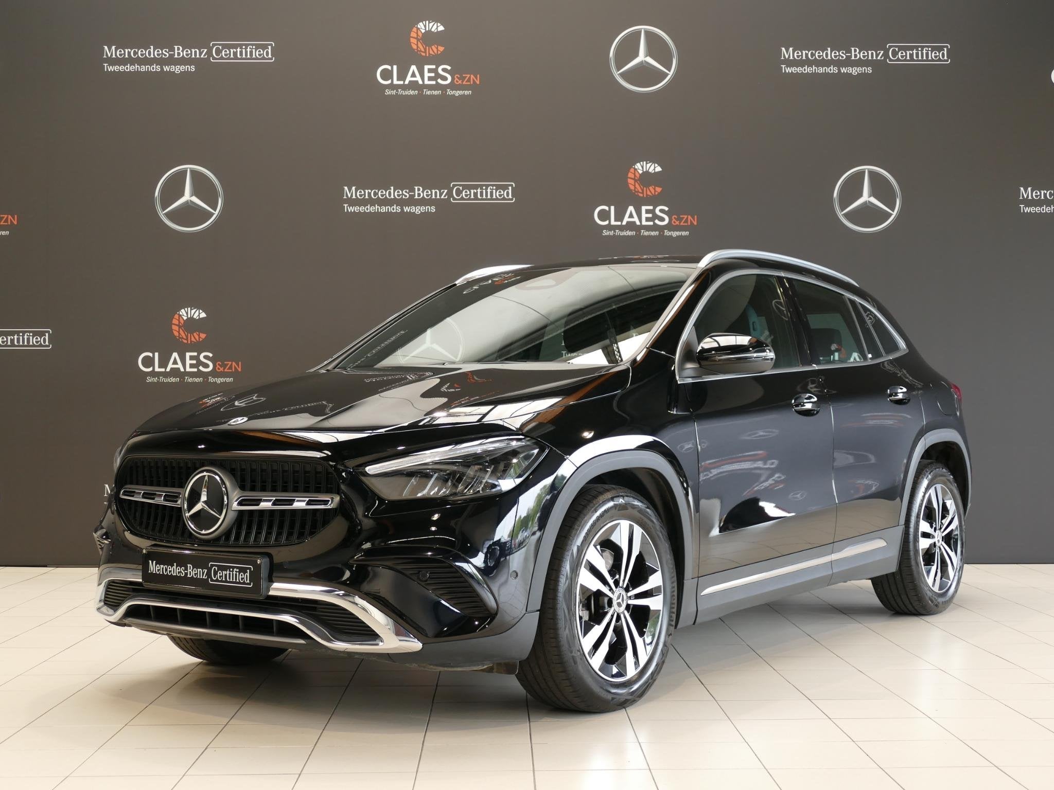 Mercedes-Benz GLA-klasse 180 Luxury Line DOS 8585, 100 kW, 1332 cm³, Achat, Entreprise
