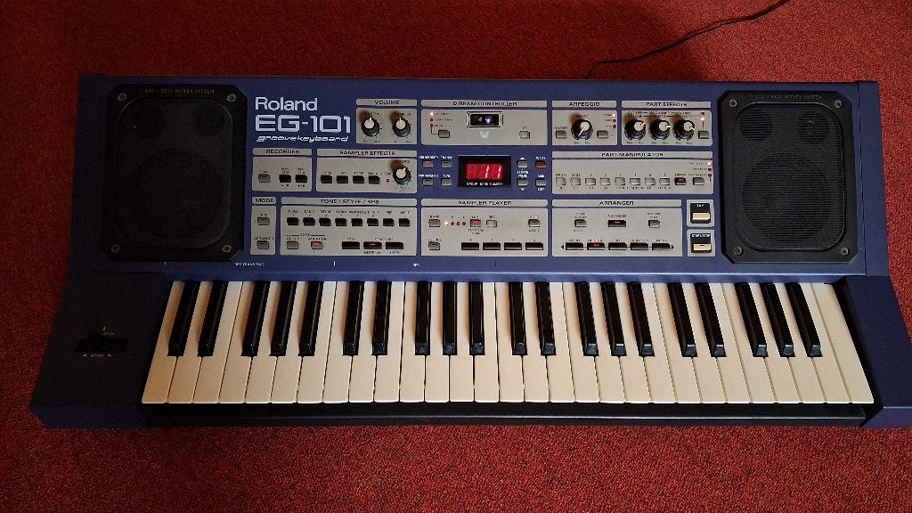 Roland EG-101 GrooveKeyboard (MC-505 engine), Muziek en Instrumenten, Keyboards, Gebruikt, Roland, Midi-aansluiting, Ophalen