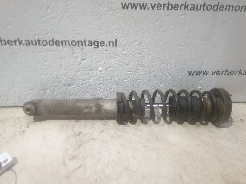 VEERPOOT LINKS ACHTER BMW 5 serie (E39) (01-1995/12-2004), Enlèvement ou Envoi, Utilisé, Petuelring 130 80809 München, DE, BMW