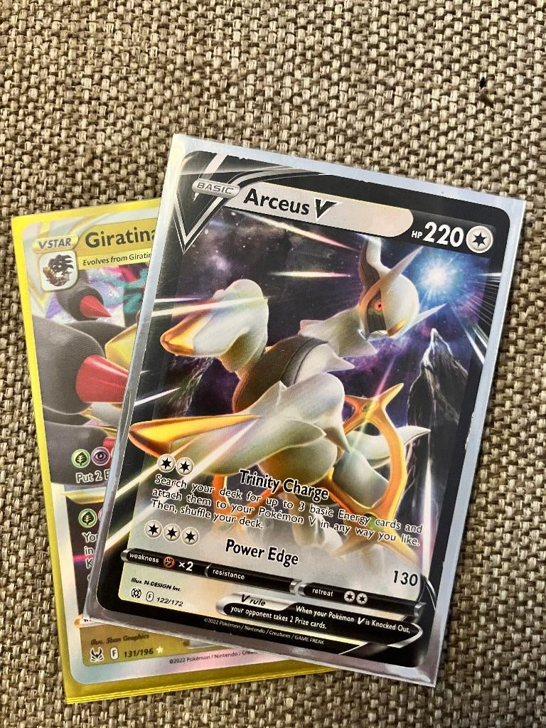 pokemon kaarten Giratina V star en Arceus V, Ophalen, Nieuw, Meerdere kaarten
