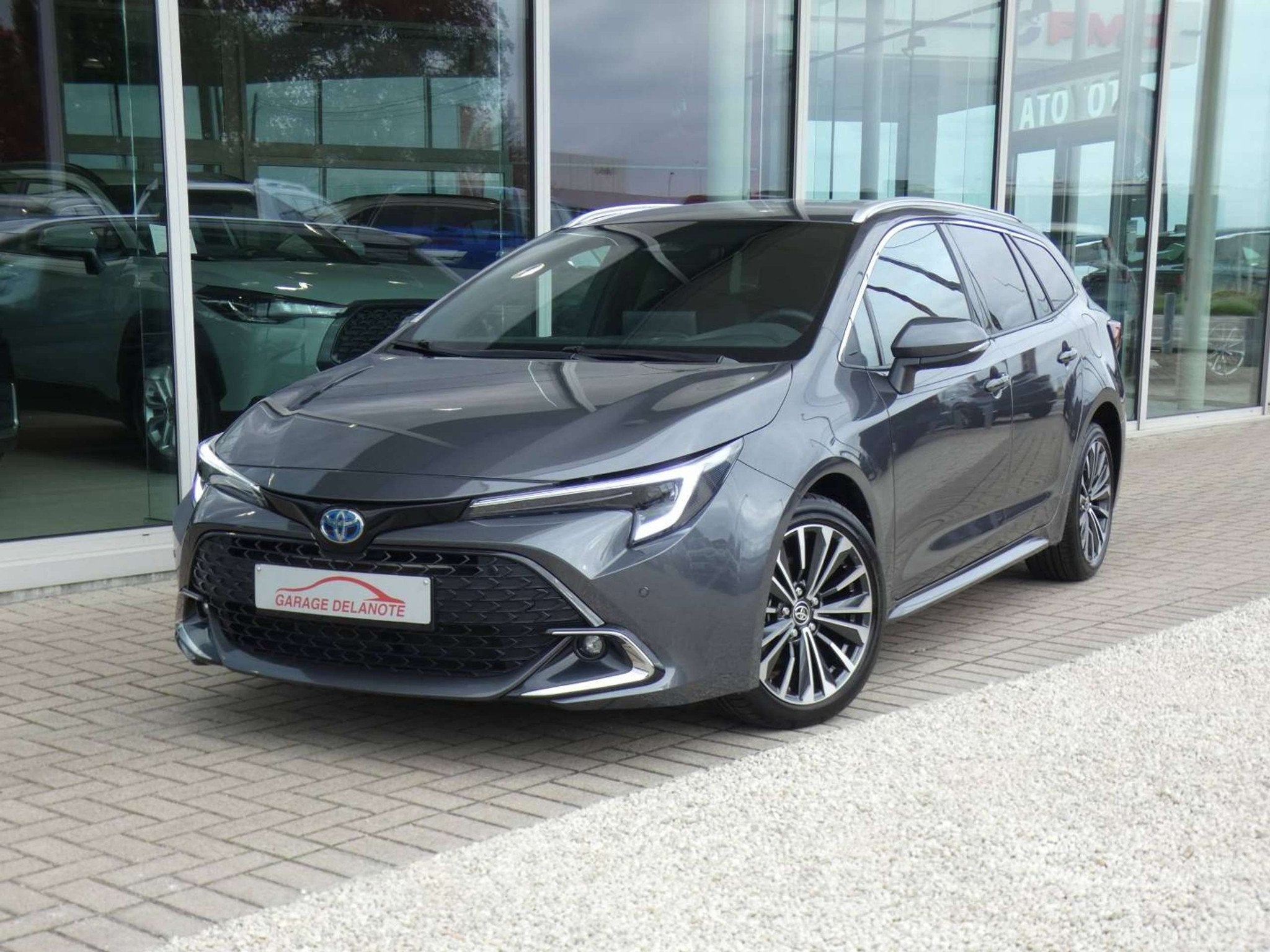 Toyota Corolla 1.8 Hybrid STYLE+TECH PACK 140pk +Elektrische, Argent ou Gris, Achat, Entreprise, Corolla