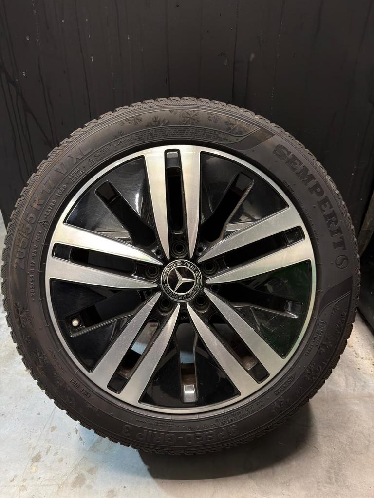 Mercedes A klasse wintervelgenset, Gebruikt, -, -, Banden en Velgen