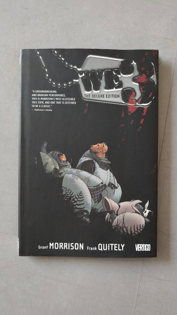 WE3: The Deluxe Edition  (hardcover), Eén stripboek, Ophalen, Zo goed als nieuw, Grant Morrison & Frank Quitely