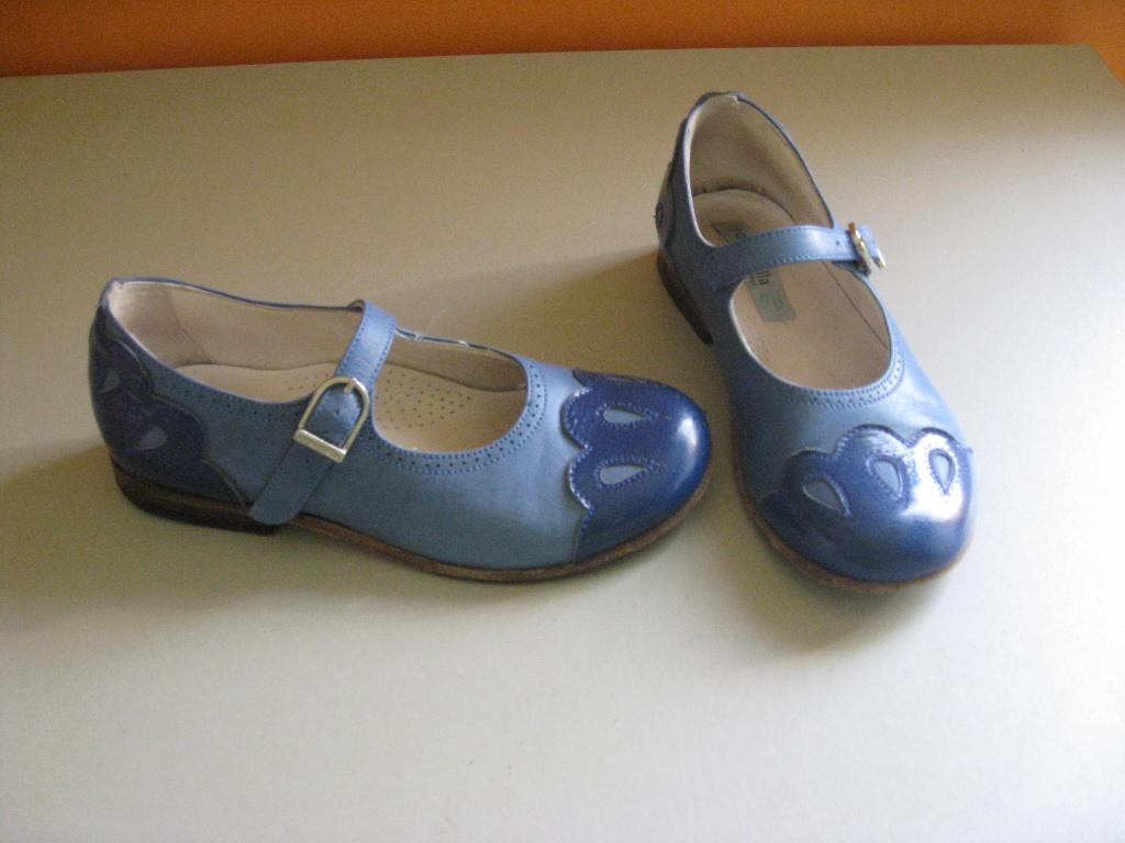 schoenen Rondinella maat 29, Rondinalla, Enlèvement, Chaussures, Fille