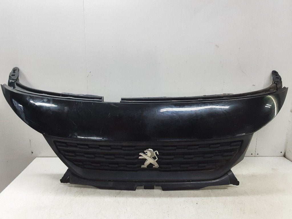 GRILLE AÉRATION Peugeot Partner (EA / / EF / EN / EU), Mevr. I. Hauben, Utilisé, Rue de l'Espoir 34 34
4030  GRIVEGNÉE, BE, Info@Collignon.be