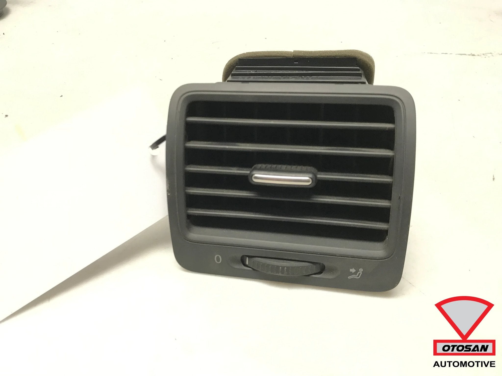 VW Golf 5 Luchtrooster Links 1K0819709, Gebruikt, Volkswagen, Volkswagen AG, Vw@volkswagen.de