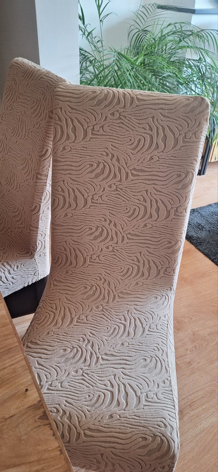 tafel met zes stoelen gratis.tafel is 1m40 op 1m 40, Enlèvement