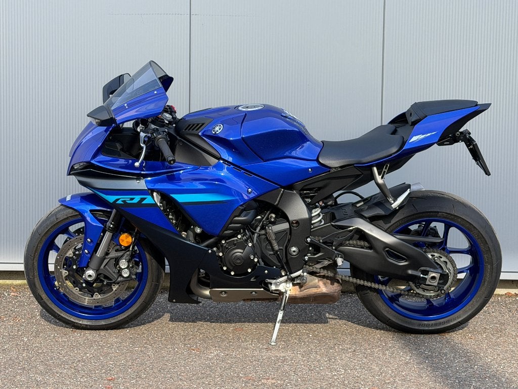 Yamaha YZF-R1 / 4 jr Garantie / BTW-motor / 2025 -- 4250km, Motoren, 4 cilinders, Motorrijbewijs A, Bedrijf, Sport