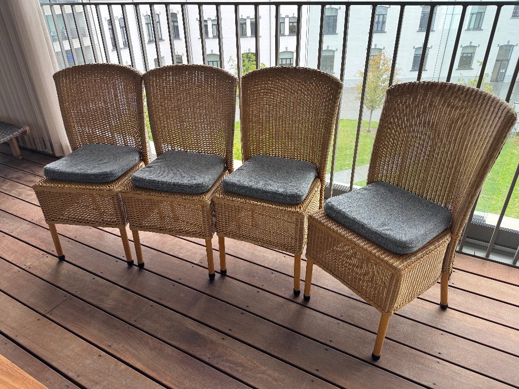 4 rieten zetels, Ophalen