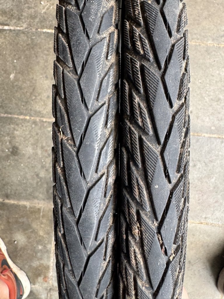 Pneu vélo - paire de Schwalbe Marathon plus tour 26"x1,75", Ophalen, Gebruikt, Band