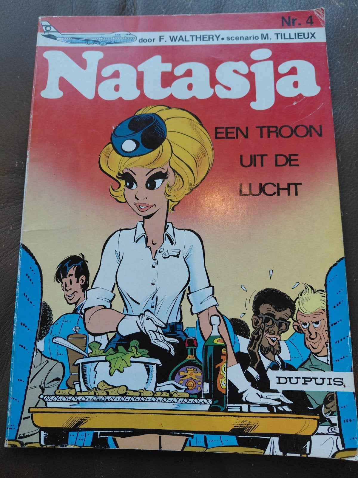 Natasja nr 4 een Troon uit de Lucht, Boeken, Gelezen, Eén stripboek, Ophalen of Verzenden, F. walthery