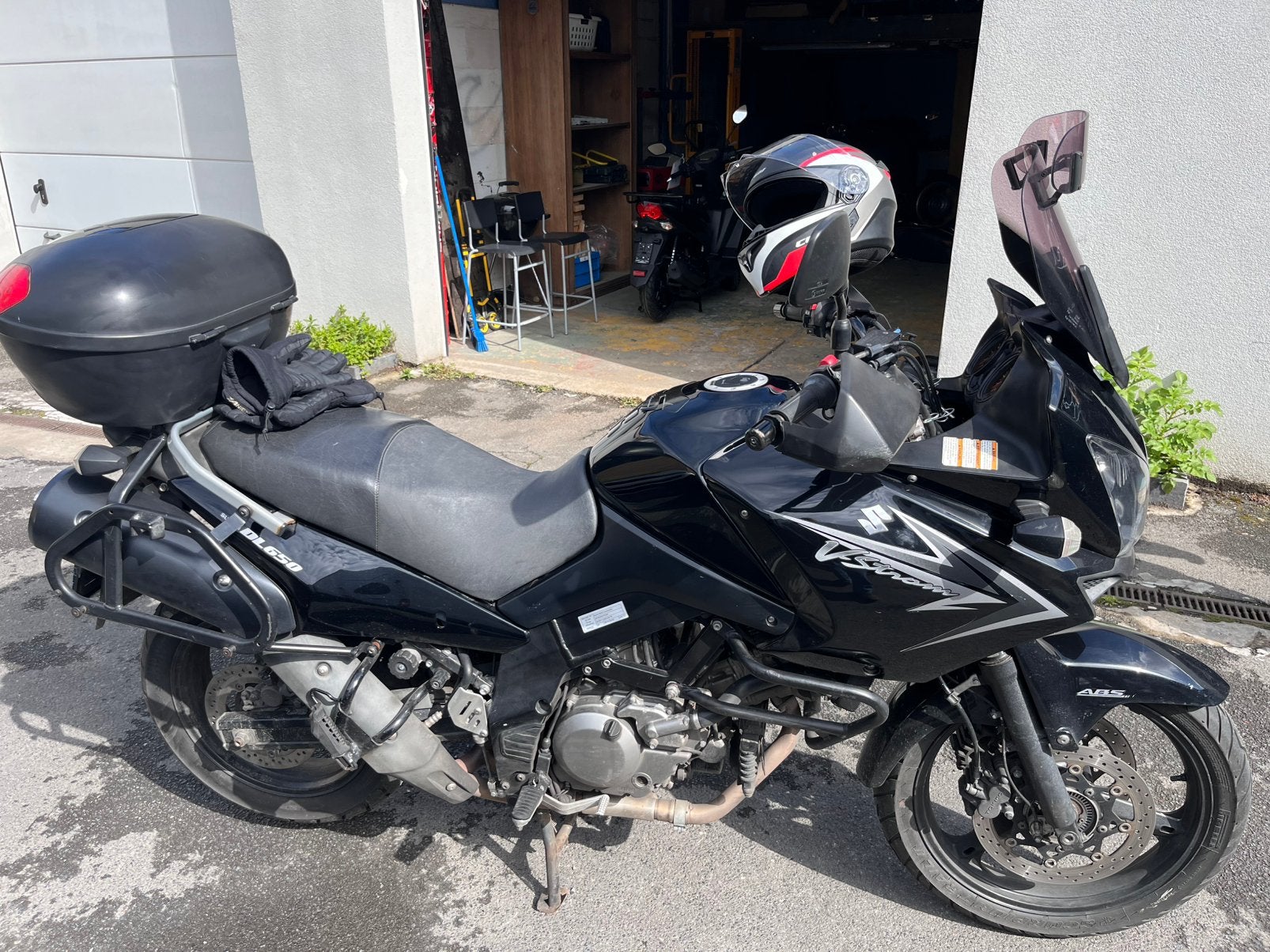 A2 motor gezocht met werk aan, Motoren, Motoren | Suzuki, Gebruikt, Particulier, Minimaal motorrijbewijs A2, 12 t/m 35 kW