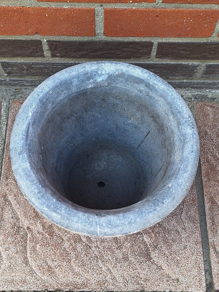Grote grijze ronde bloempot, Ophalen, Gebruikt, Rond, Minder dan 40 cm