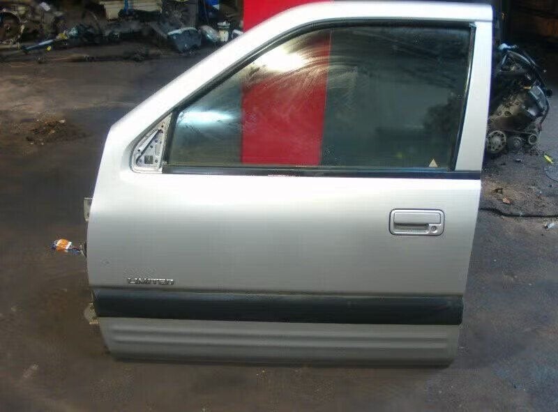 PORTIER LINKS VOOR Opel Frontera (6B) (01-1998/07-2004), Bahnhofsplatz 65423 Rüsselsheim am Main, DE, Enlèvement ou Envoi, Opel