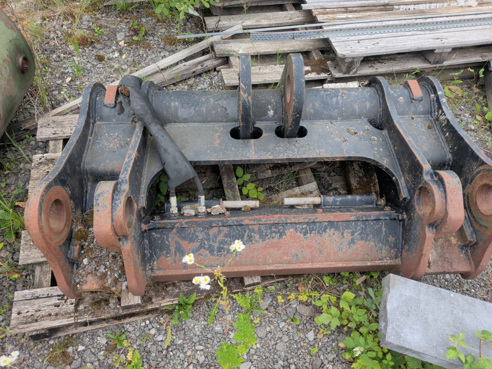 Attache rapide JCB 456 bull 20t, Enlèvement