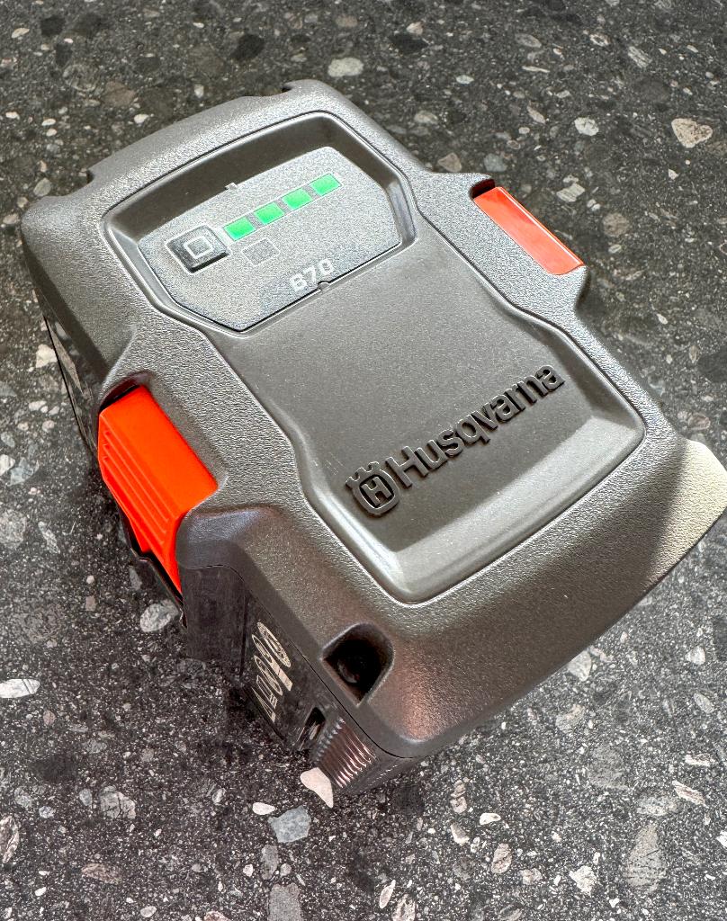 Husqvarna Accu BLi40-B70, Tuin en Terras, Ophalen, Nieuw, Husqvarna