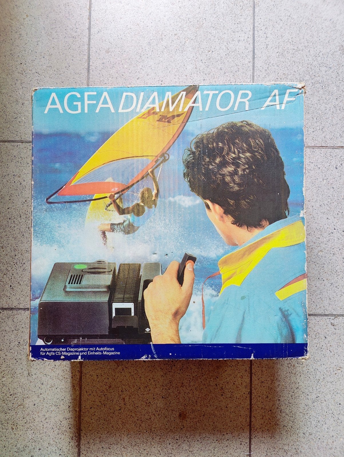 Garageverkoop: Agfa diaprojector, Boeken, Ophalen