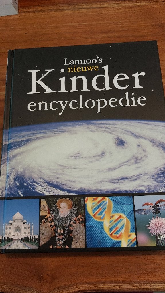 Lannoo's nieuwe kinderencyclopedie, Boeken, Ophalen of Verzenden, Nieuw, Algemeen