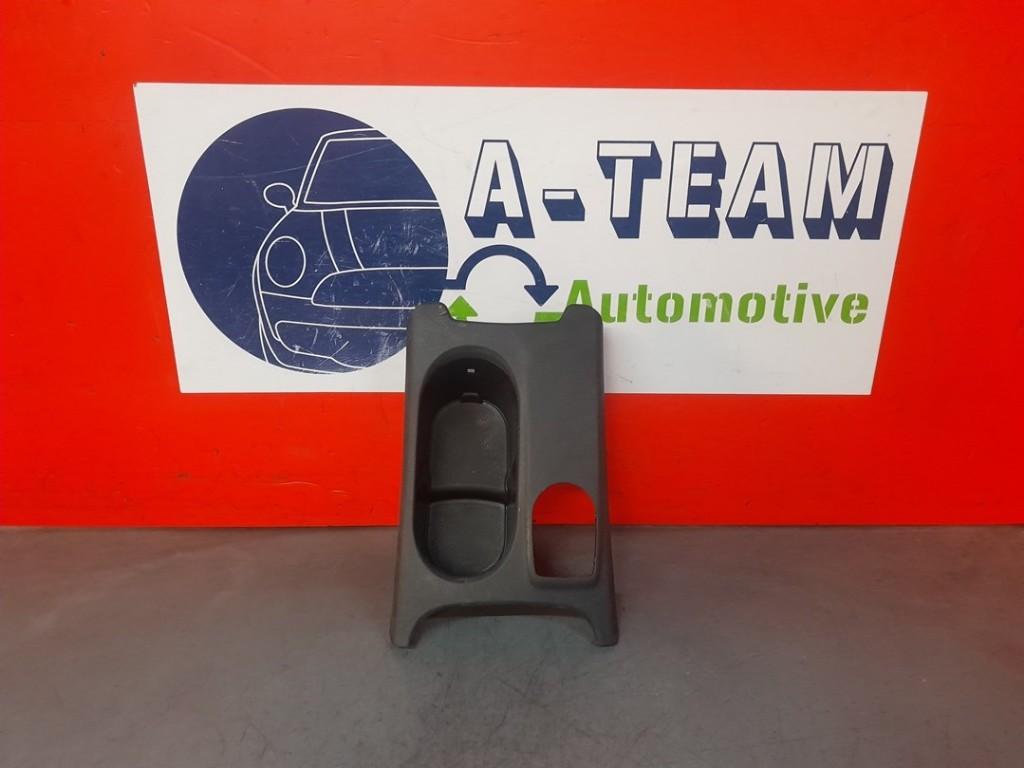 PORTE GOBELET / VIDE POCHE CLA (117.3) (|A1766801610|), Autos : Pièces & Accessoires, Utilisé, Mercedes-Benz
