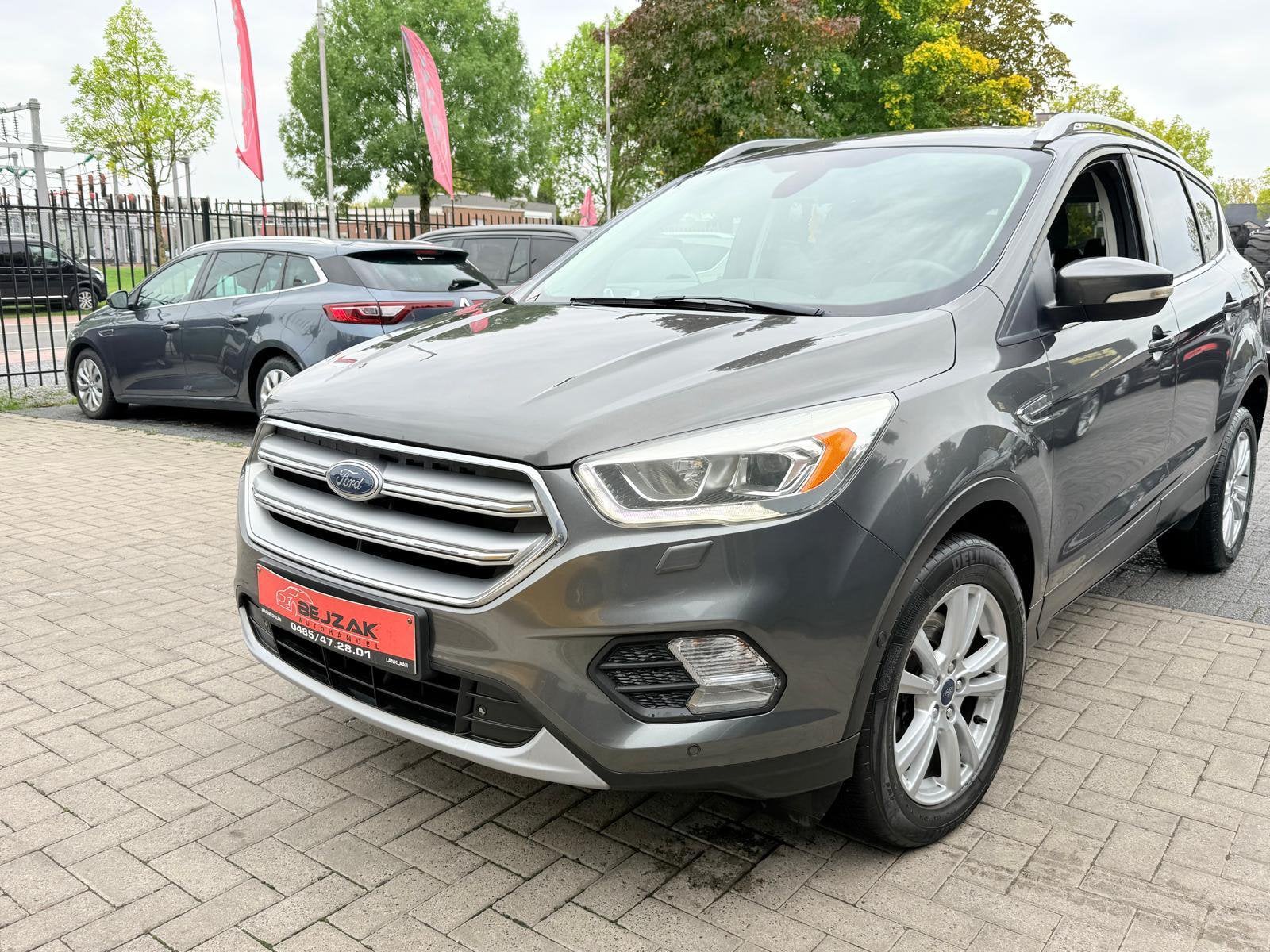Ford Kuga 1.5TDCi Business 2017 1j garantie nette staat, Autos, Ford, Euro 6, Entreprise, Boîte manuelle, Diesel