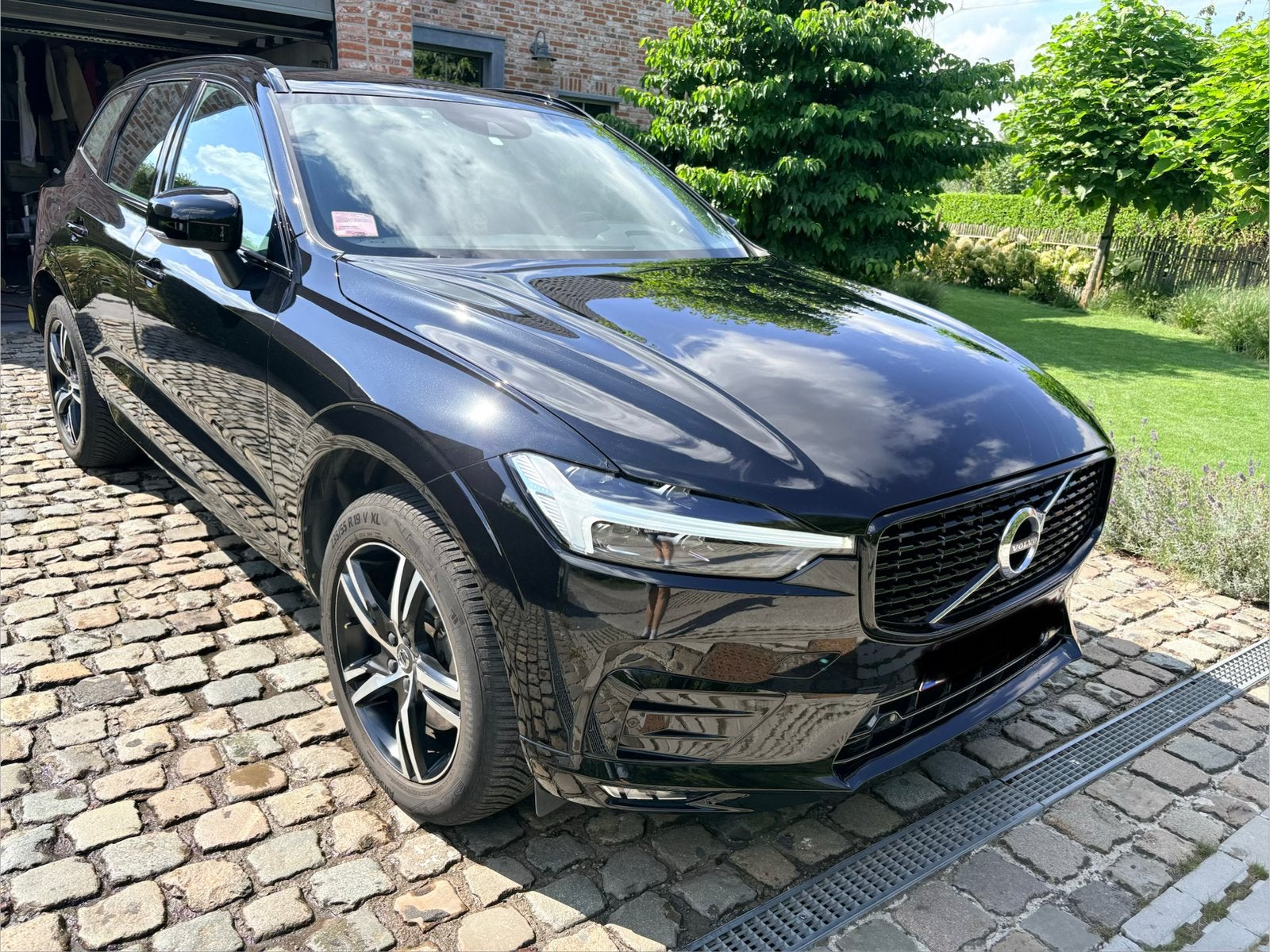 Volvo XC60 B4 r-design, Auto's, Volvo, 145 kW, Leder en Stof, Zwart, XC60