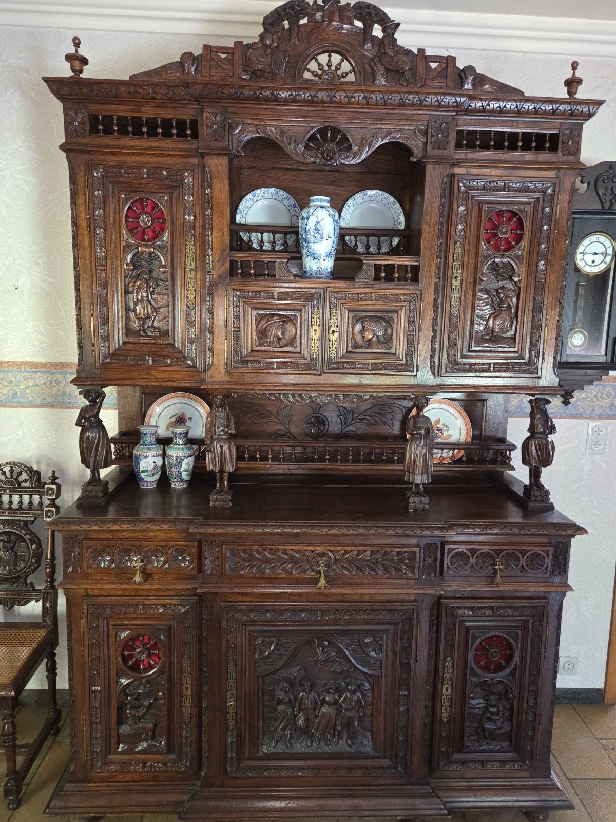 Bretoense kast , buffetkast , tafel en 6 stoelen, Ophalen