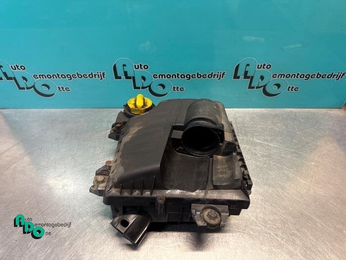 Boîtier filtre à air d'un Renault Trafic (Trafic 01-), Renault, -, 3 mois de garantie, Utilisé