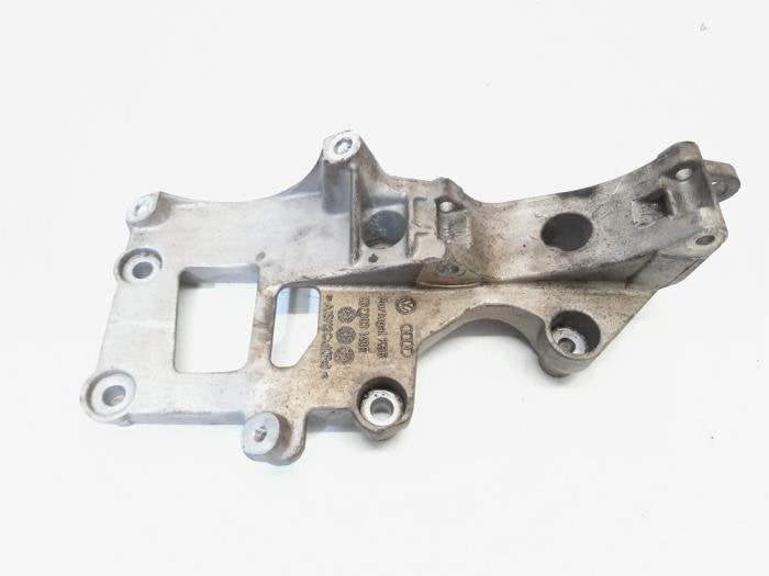 Dynamosteun boven van een Volkswagen Golf, Gebruikt, -, Volkswagen, -
