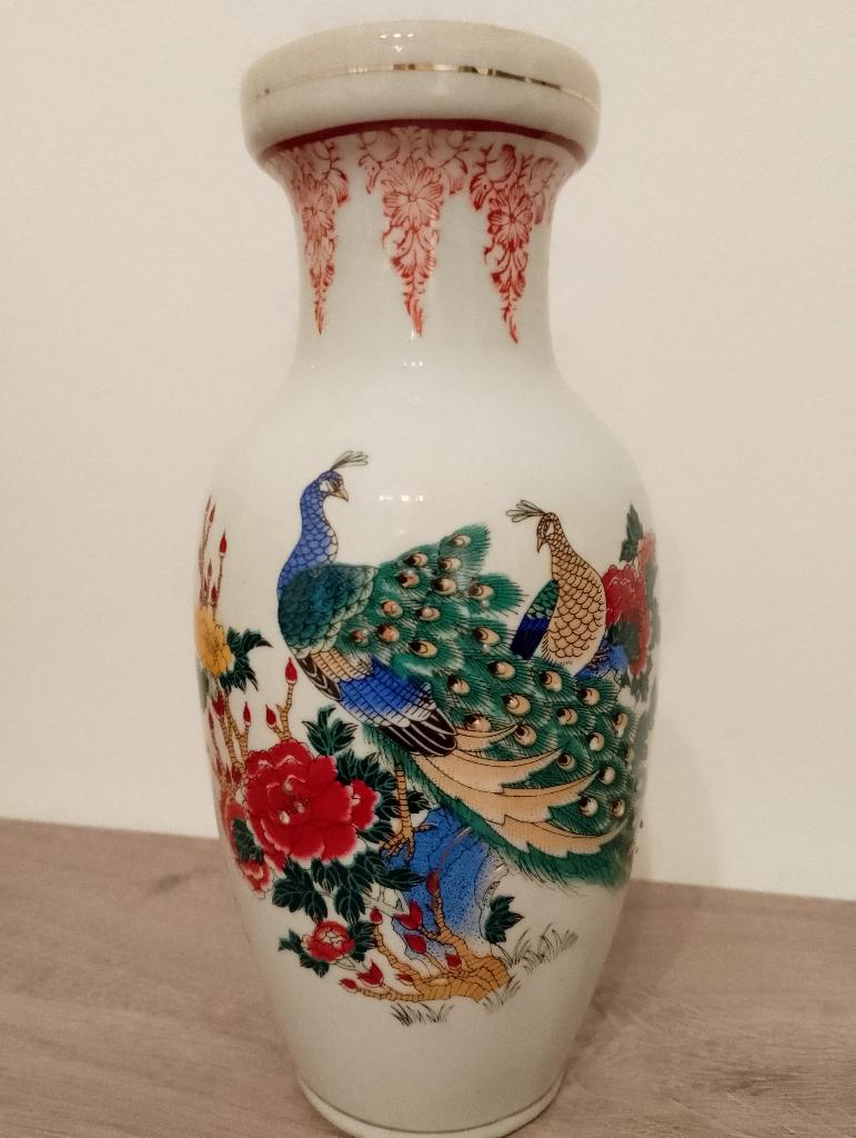 Vase en porcelaine de chine paon en relief calligraphie, Ophalen of Verzenden