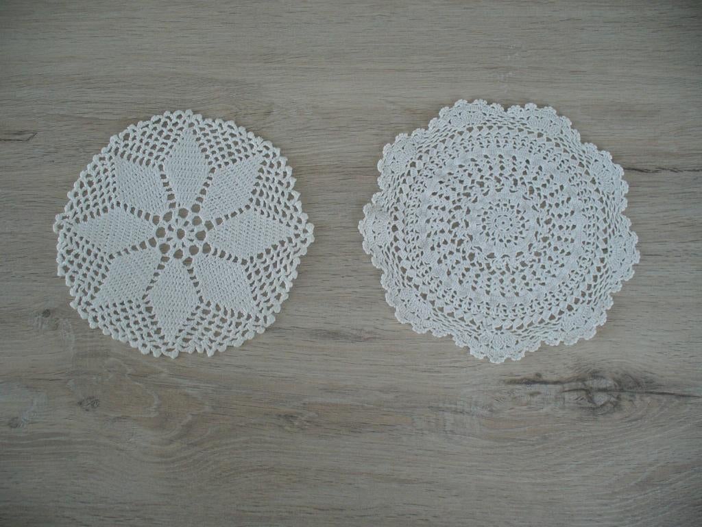 Set 2 sierlapjes diameter 19 cm, Ophalen of Verzenden