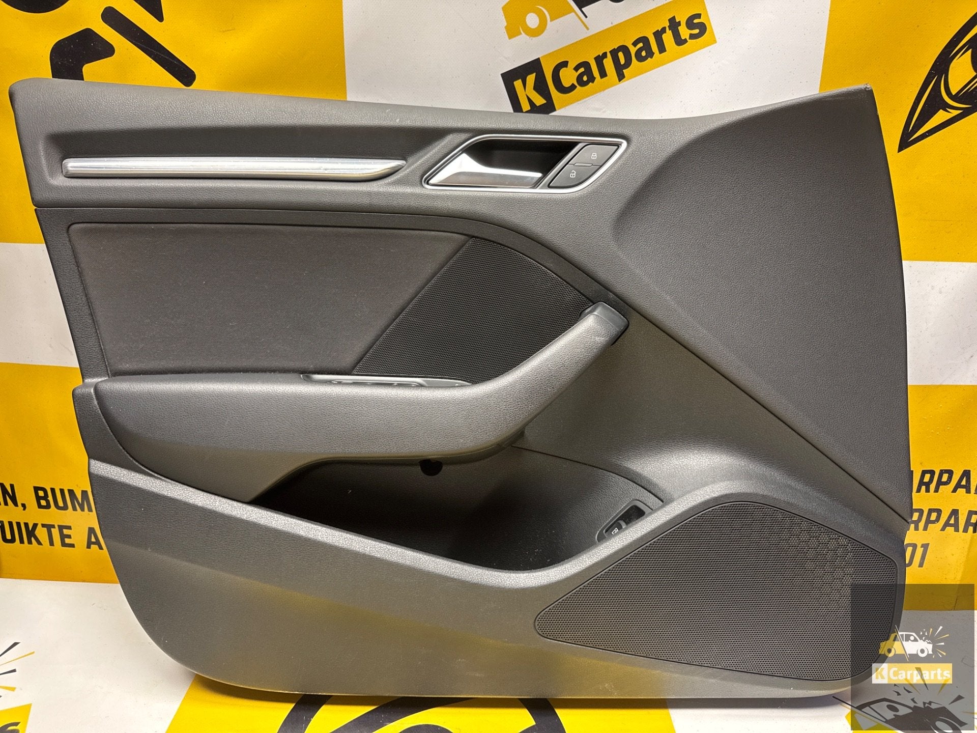 Deur bekleding AUDI A3 S3 RS3 Links voor portier 8V4867105, Info@fabrikant.eu, Fabrikantstraat 1
1000 AA  Amsterdam, NL, Audi