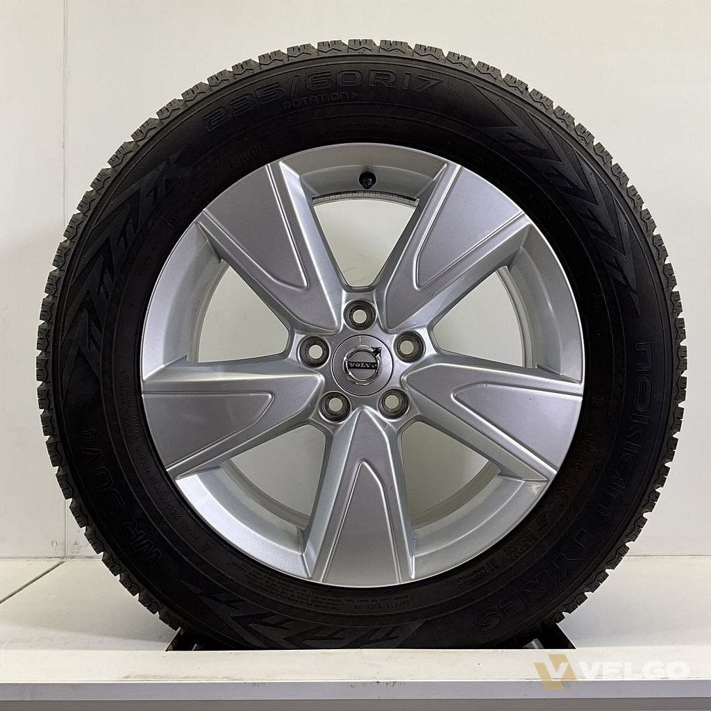 VOLVO XC40 VELGEN SET WINTERBANDEN 17 INCH *, Auto-onderdelen, Gebruikt, -, -, Banden en Velgen