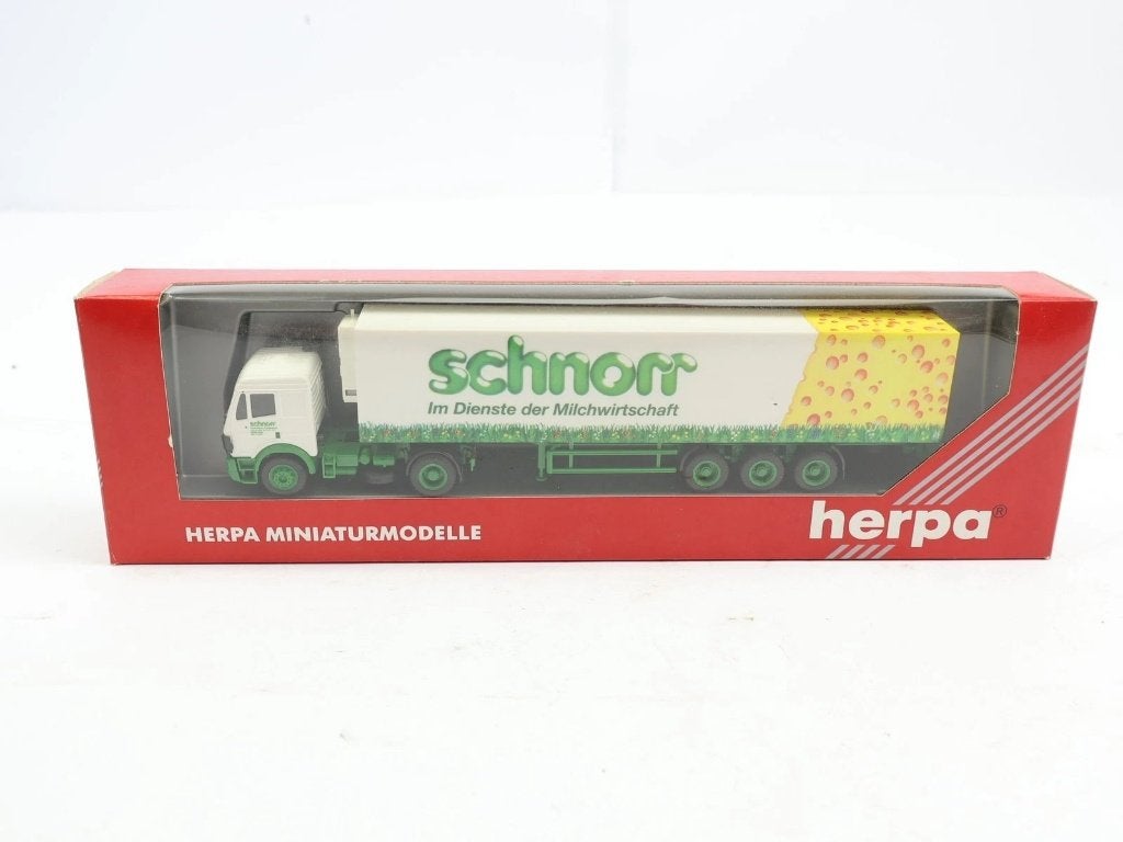 1:87 Herpa 142502 Mercedes SK Koelwagen Schnorr melk & kaas, Hobby & Loisirs créatifs, Enlèvement ou Envoi, Comme neuf, Bus ou Camion