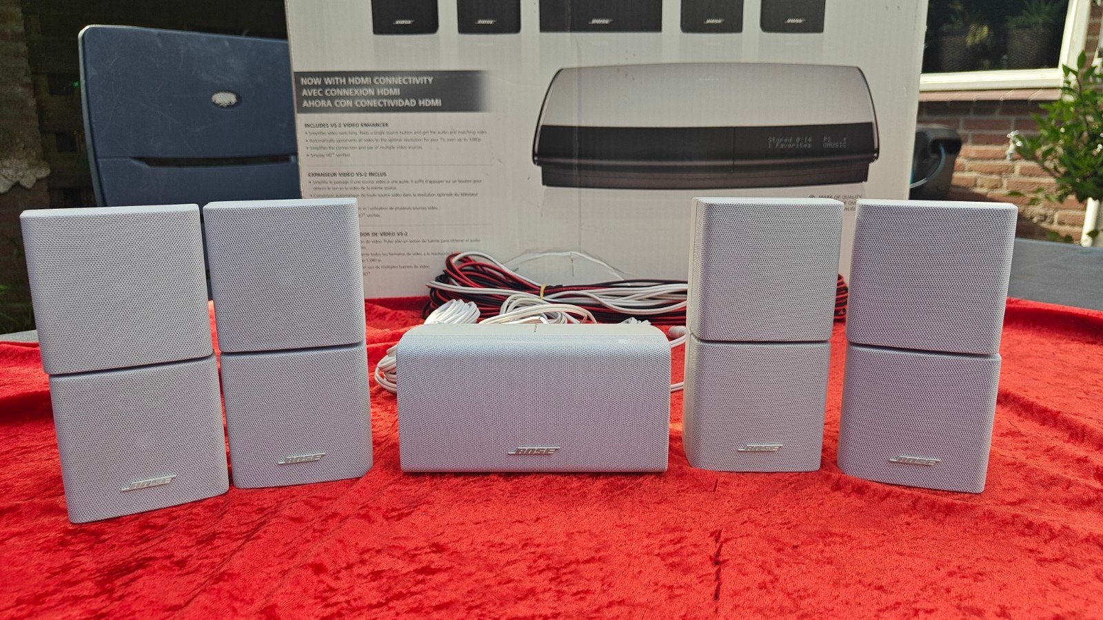 Bose set dubbele Cube luidsprekers 5x met luidsprekerkabels, Enlèvement ou Envoi, Comme neuf, Système 5.1, 70 watts ou plus