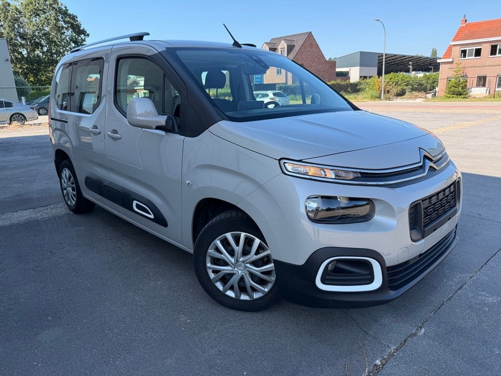 Citroen Berlingo 1200 cc benzine 5 zitplaatsen, Monovolume, Euro 6, Handgeschakeld, 5 deurs